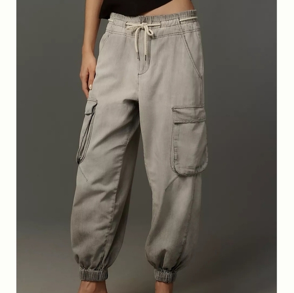 Pilcro For Anthropologie High-Rise Cargo Jogger Jeans Size Small - Picture 2 of 8